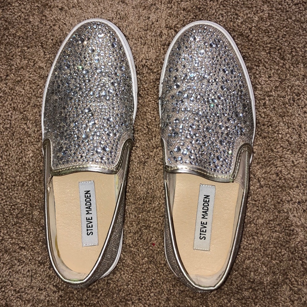 steve madden slip ons